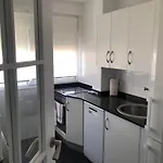Flat With Sea Views In アパート カルプ