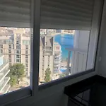 アパート Flat With Sea Views In カルプ