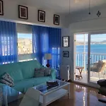 アパート Flat With Sea Views In *